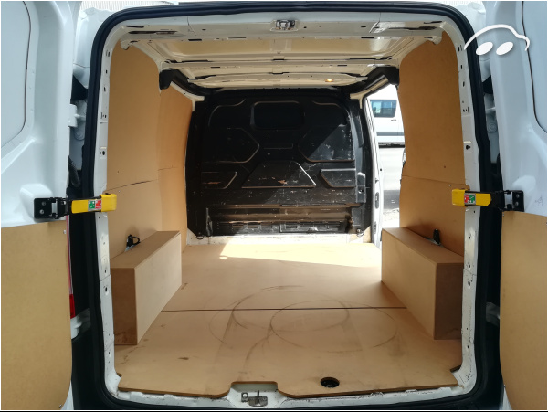 Ford Transit Custom Van AMBIENTE 7