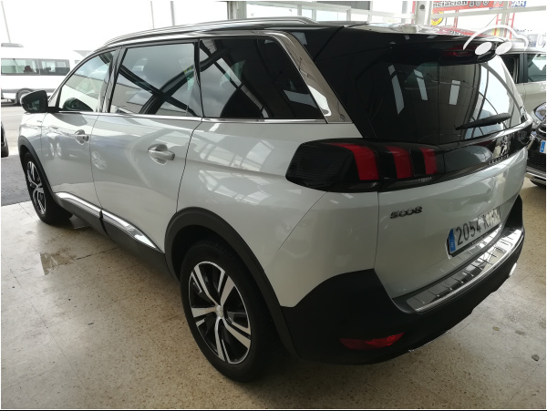 Peugeot 5008 SUV 1.6 gt line 3