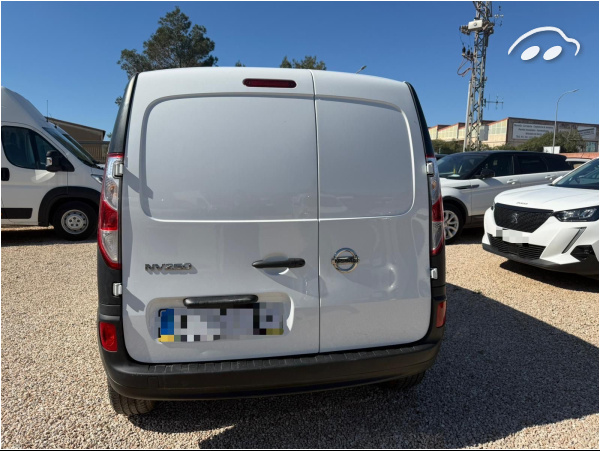 Nissan NV250 FURGON  8