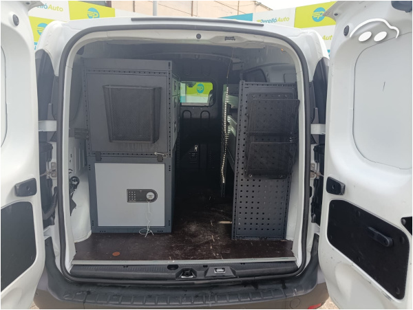 Renault Express 1.5 BLUE DCI 75 CV 9