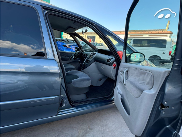 Citroen Xsara Picasso 1.6 Exclusive 10