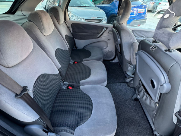 Citroen Xsara Picasso 1.6 Exclusive 12