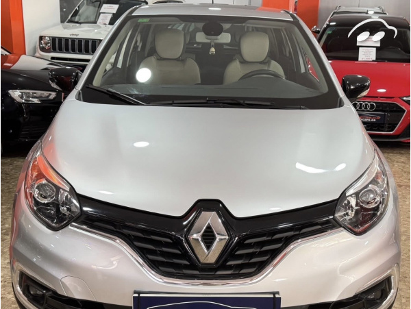 Renault Captur LIMITED TCE 2