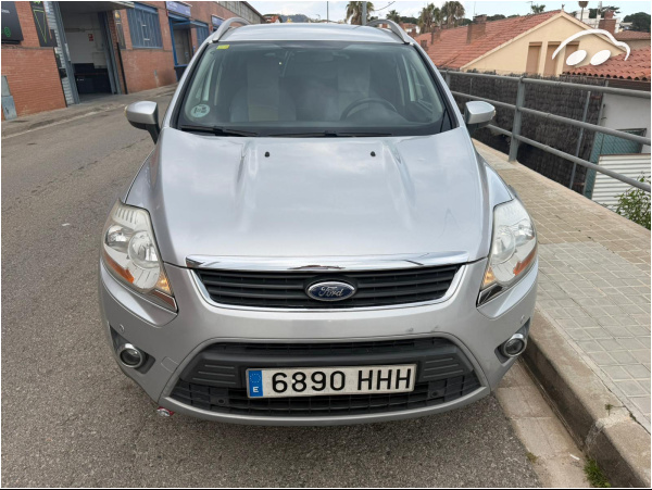 Ford Kuga  10