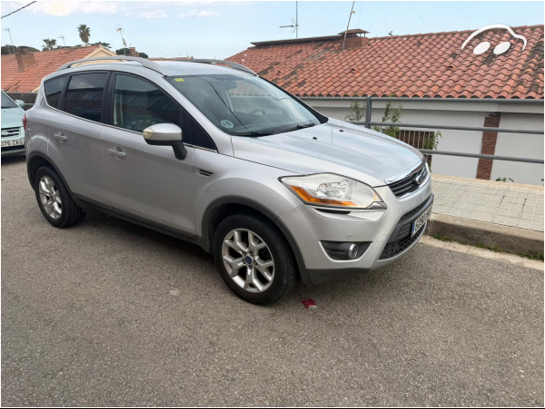 Ford Kuga  7