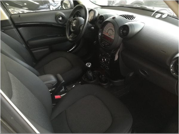 Mini Cooper D Countrymann COOPER D 6