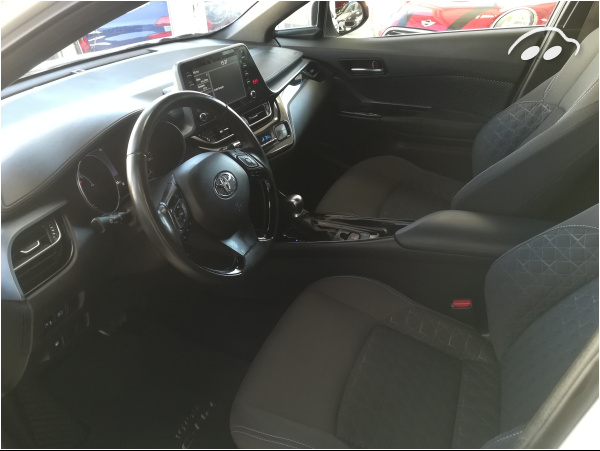 Toyota C-HR ADVANCEd 8