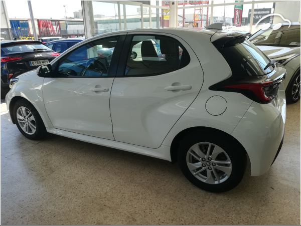 Toyota Yaris STYLE 2