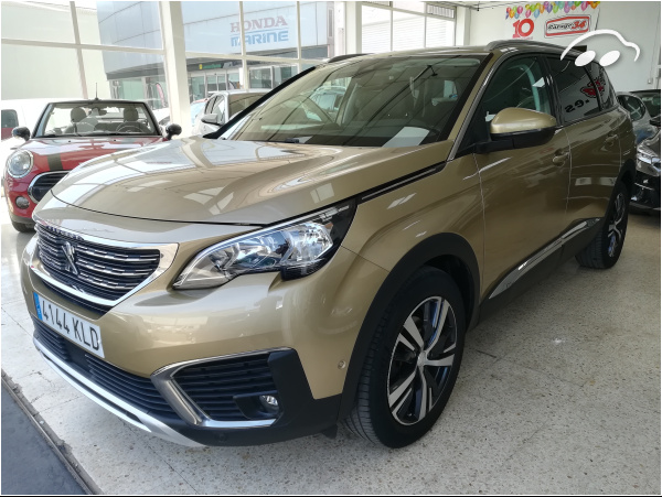 Peugeot 5008 SUV ALLURE 130 3
