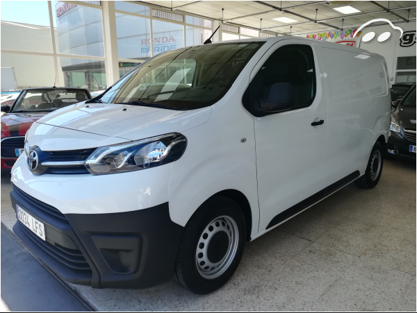 Toyota PROACE business 2
