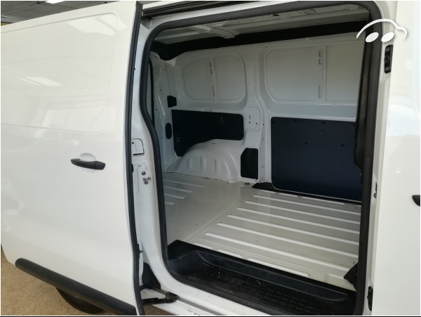 Toyota PROACE business 6