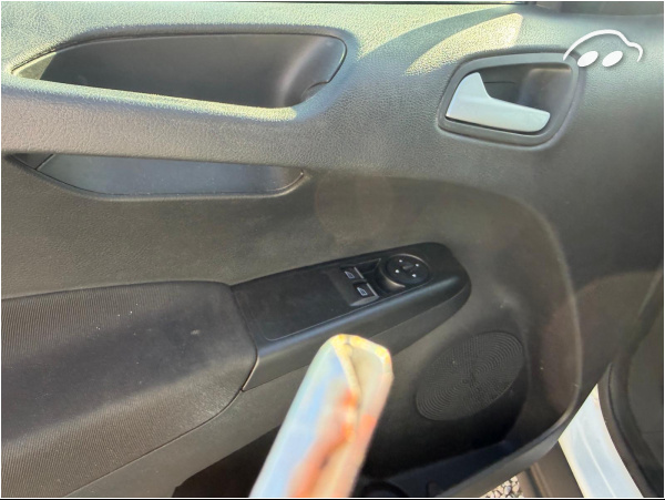 Ford Transit courier FURGON  6