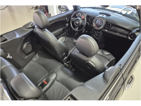 Mini Cooper S Cabrio  4