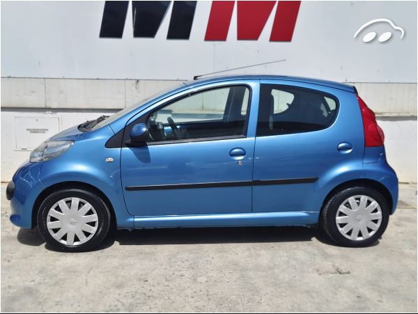 Peugeot 107 1.0 4