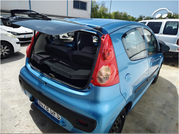 Peugeot 107 1.0 7