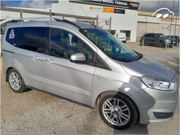 Ford Tourneo courier  3