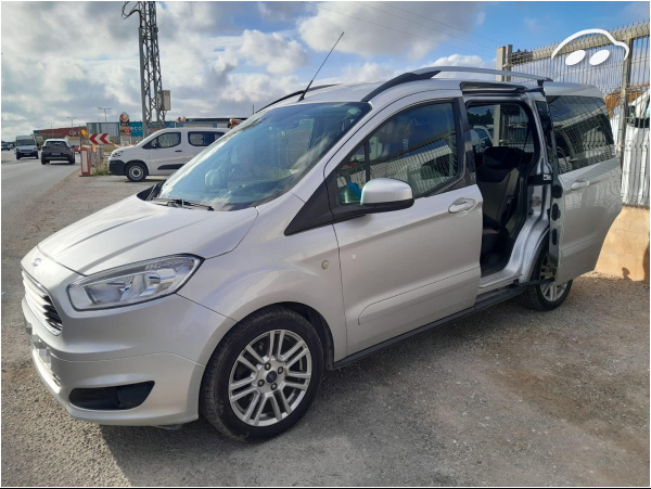 Ford Tourneo courier  2
