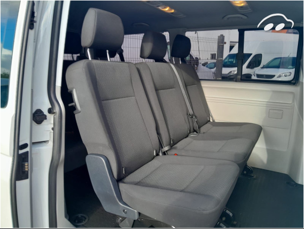 Volkswagen CARAVELLE  8