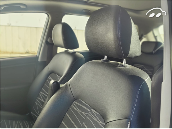 Kia Venga  9