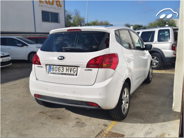 Kia Venga  6