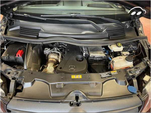 Mercedes-benz Vito  8