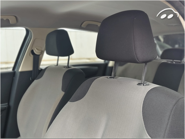 Citroen C4 1.6 11