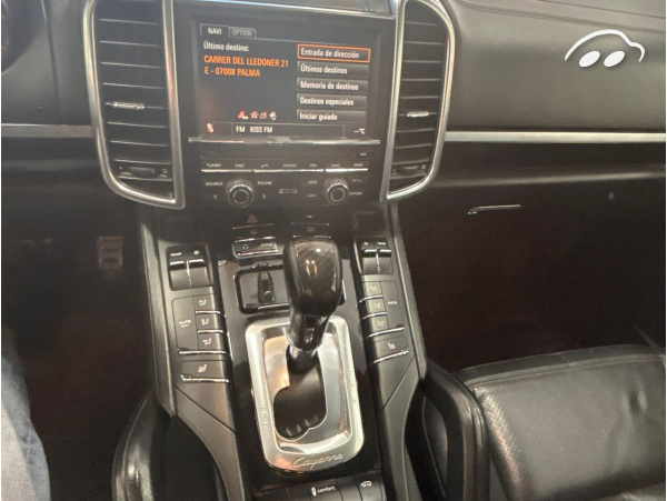 Porsche Cayenne S  6