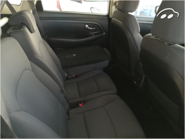 Kia Carens TECH ECODYNAMIC 7