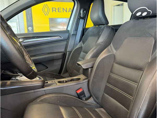 Renault Arkana RS LINE 12