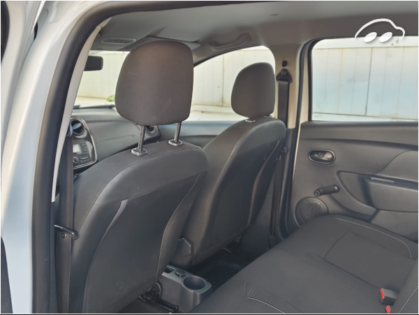 Dacia Sandero 1.0 7
