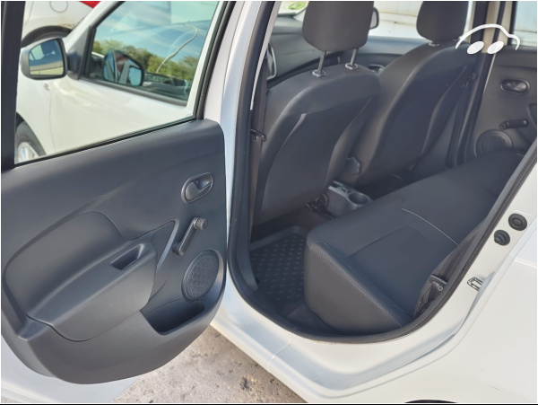 Dacia Sandero 1.0 8