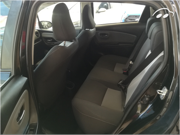 Toyota Yaris ACTIVE 7