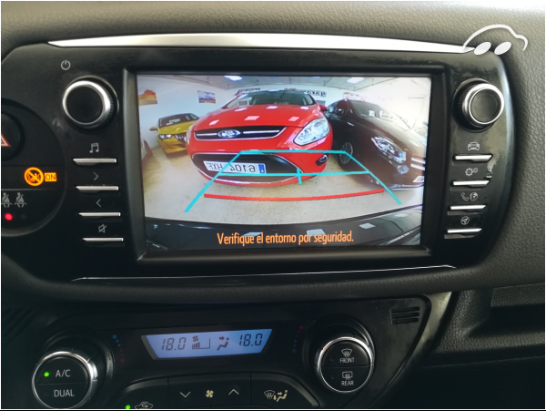 Toyota Yaris ACTIVE 6