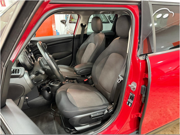 Mini Cooper AUTOMÁTICO 5P 7