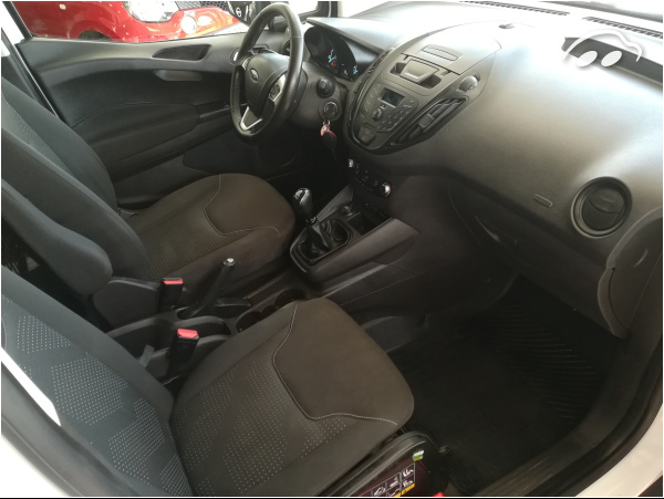 Ford Transit courier LIMITED 5