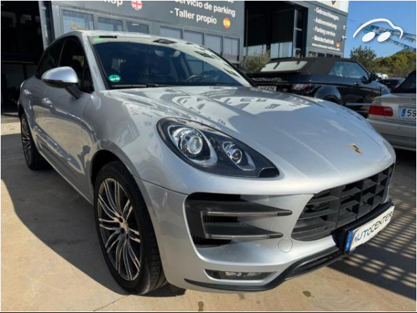 Porsche Macan Turbo 1