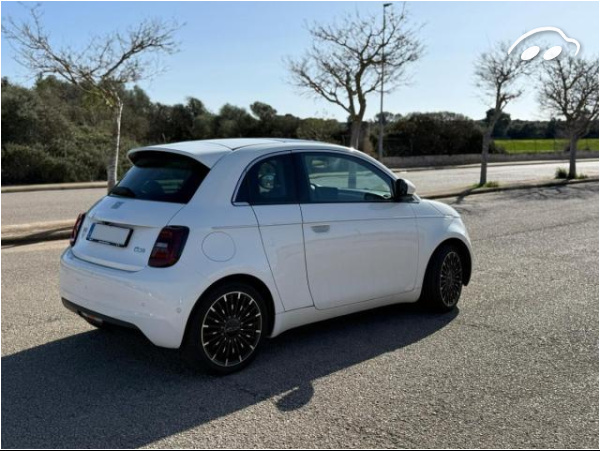 Fiat 500 e Berlina La Prima 87 kW (118 CV) 6