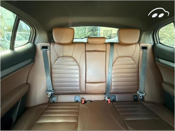 Alfa Romeo Stelvio Super 2.0 148 kW (200 CV) AT8 Q4 6