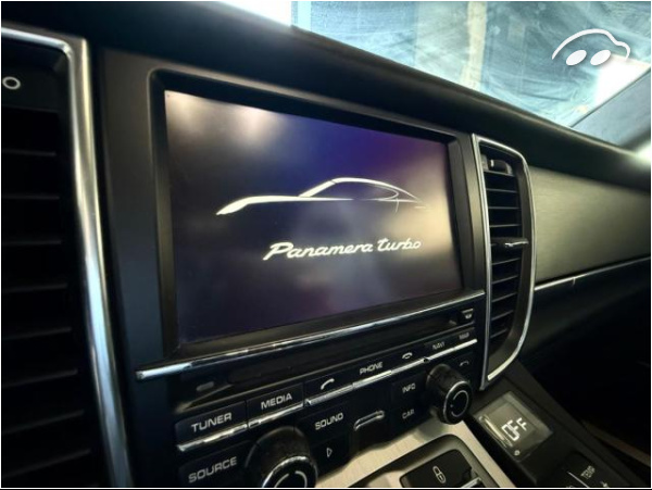 Porsche Panamera  4.8 Turbo 5