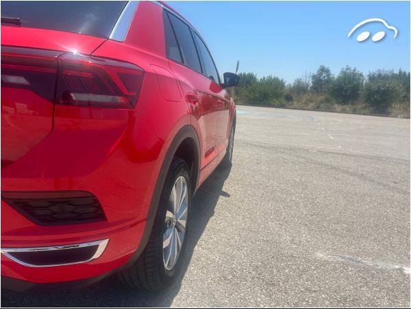 Volkswagen T-roc R-LINE 1.0 110CV 5