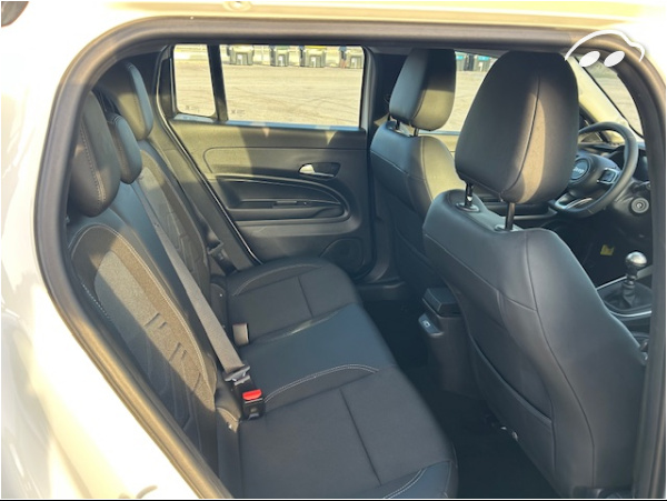 Jeep Avenger ALTITUDE 9