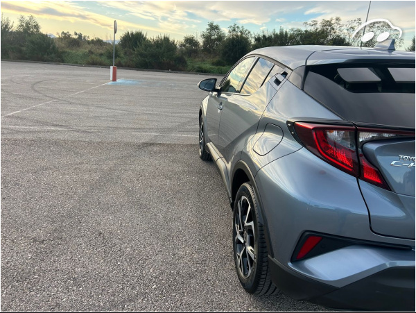 Toyota C-HR 1.8 125H ADVANCE 5