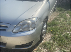 toyota-corolla-d4d-el-conduce-pero-vehiculo-de-bricolaje-90cv-3p-263129