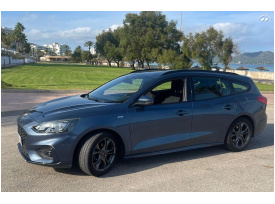 ford-focus-wagon-5p-271198